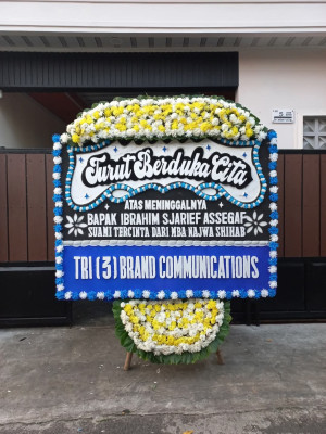Papan Bunga Duka di Cikatomas